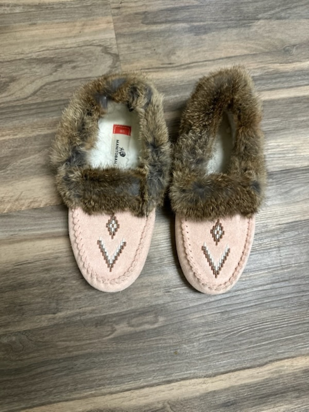 Manitobah Mukluks Tipi Suede Slippers